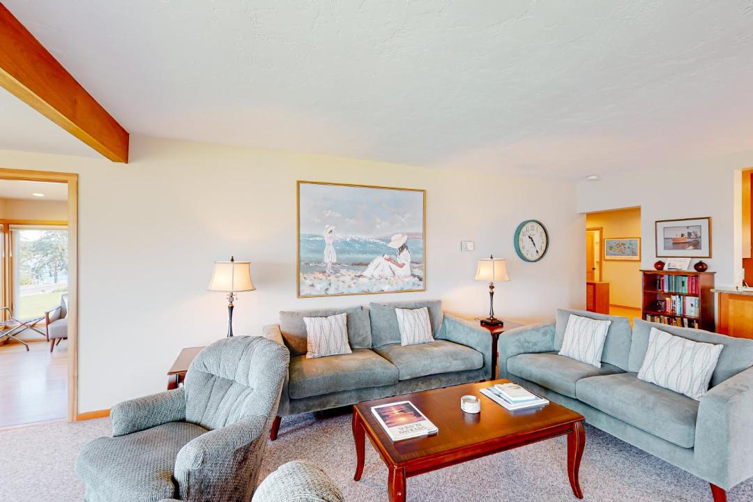 Photo of Livingroom in Lopez Island