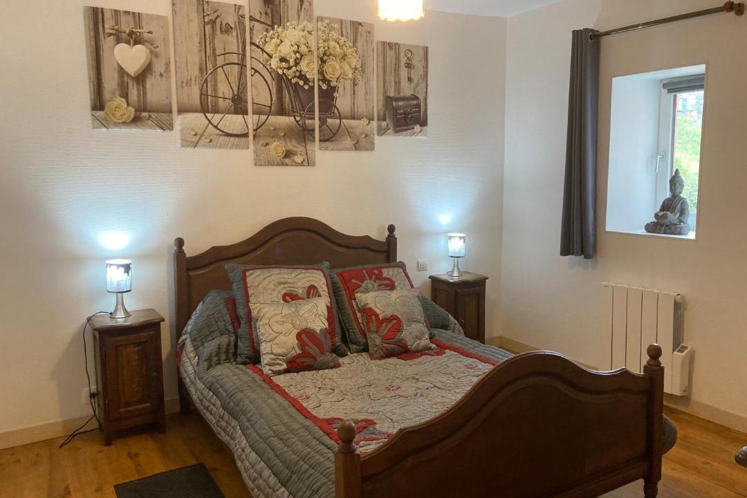 Photo of Bedroom in Pont-de-Salars