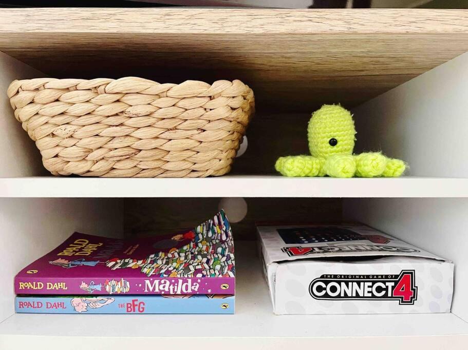 Photo of Others in Lucinda