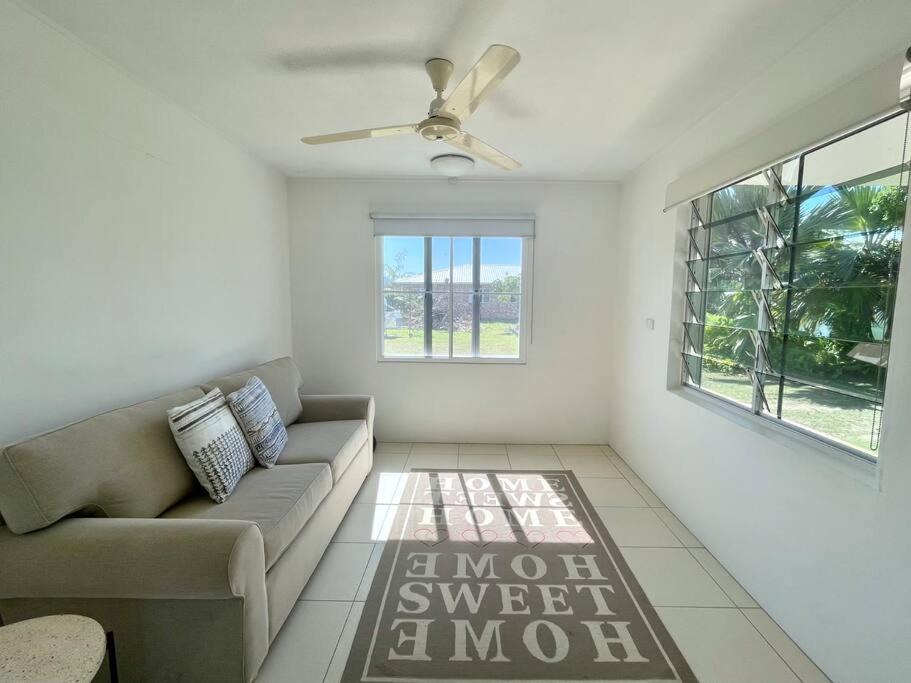 Photo of Others in Lucinda