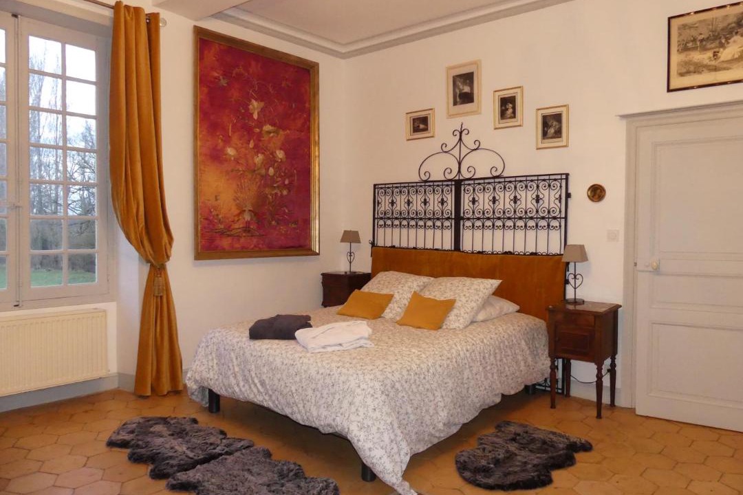 Photo of Bedroom in Saint-Leger-de-Montbrillais