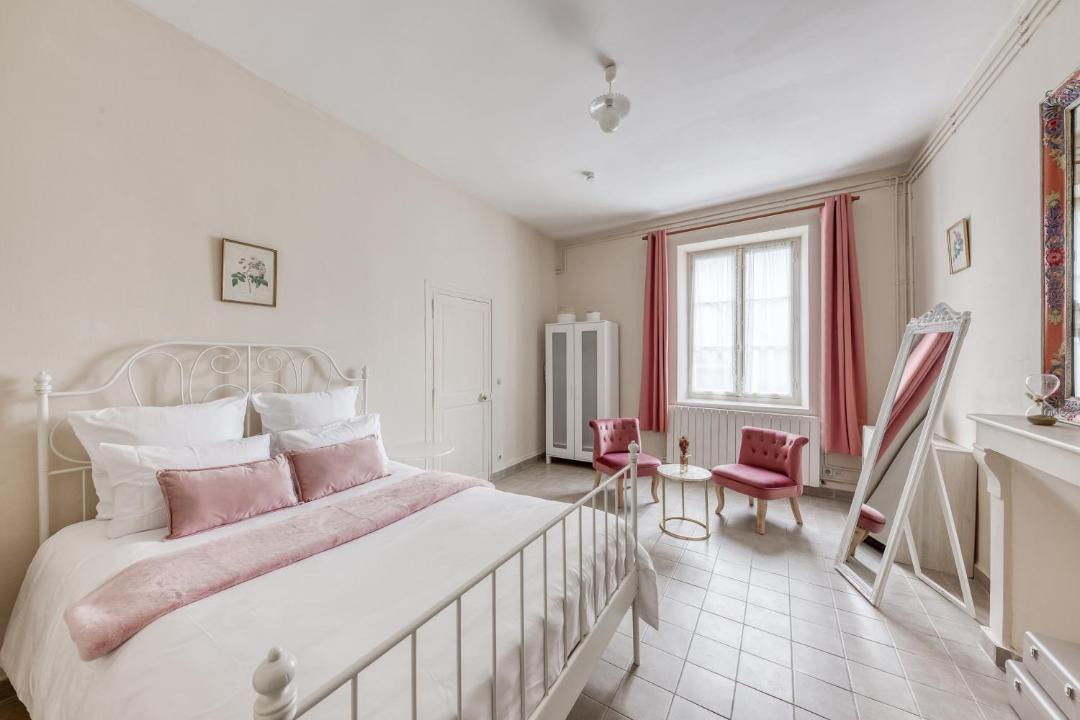 Photo of Bedroom in La Queue-les-Yvelines