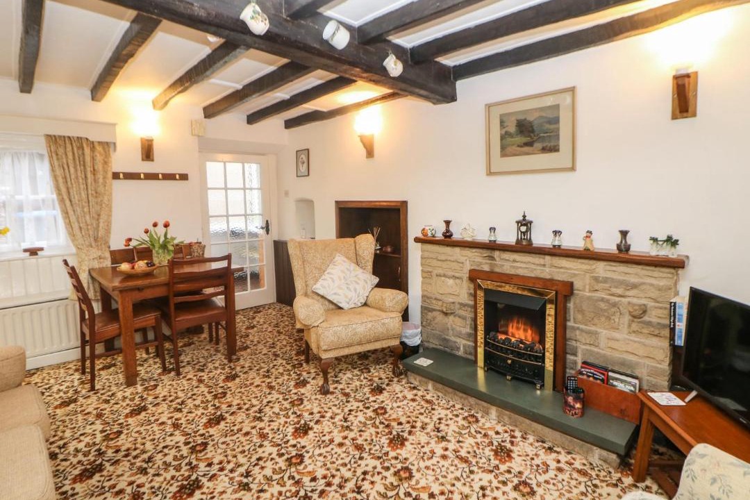 Photo of Others in Foolow