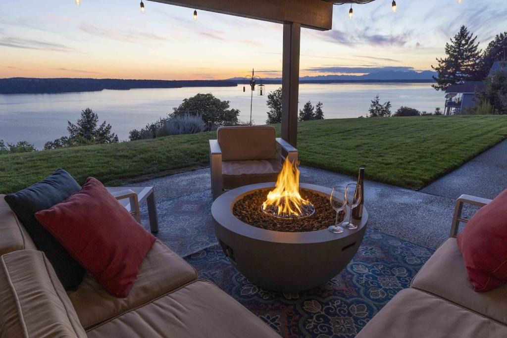 Photo of Others in Fox Island