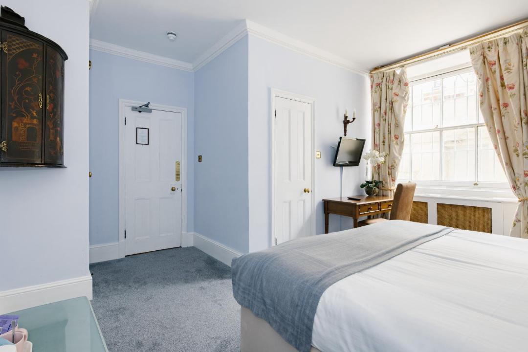 Photo of Others in Pembridge