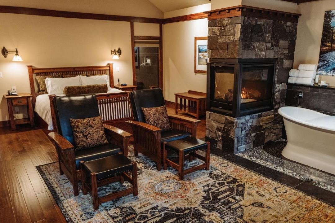 Photo of Others in Sisters