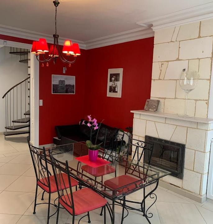 Photo of Others in Lamarque