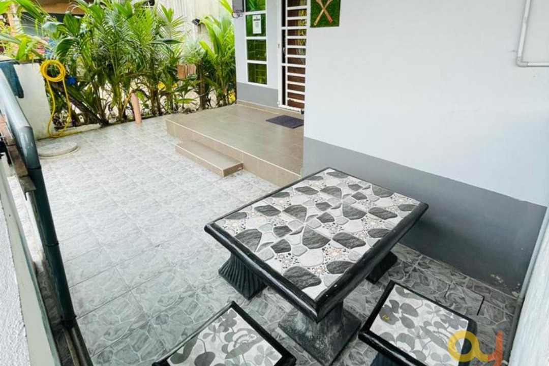 Photo of Patio Balcony in Kampung Gertak Seratus