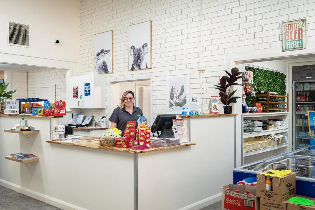 Photo of Others in Koonoomoo