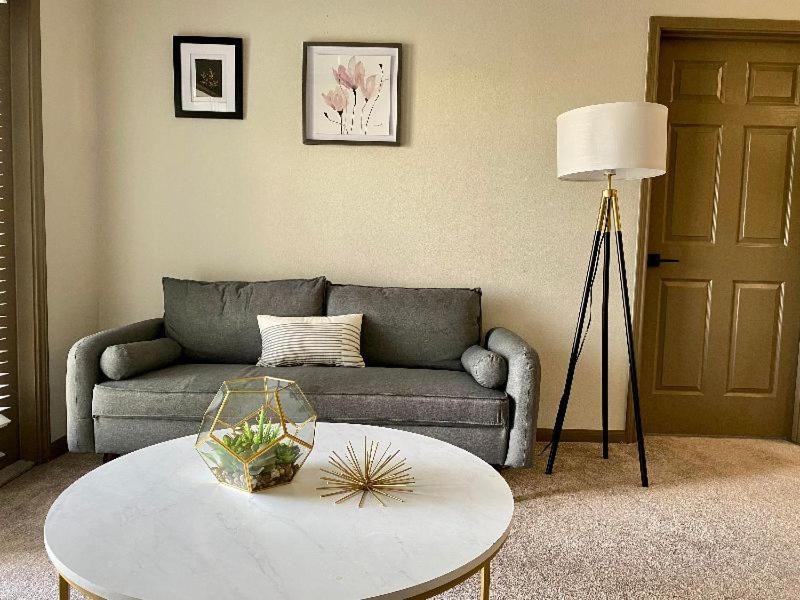 Photo of Livingroom in South Main
