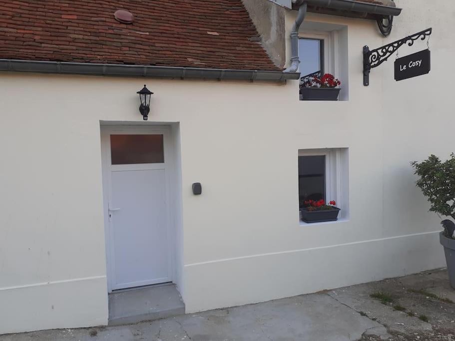 Photo of Buildings in Verdelot