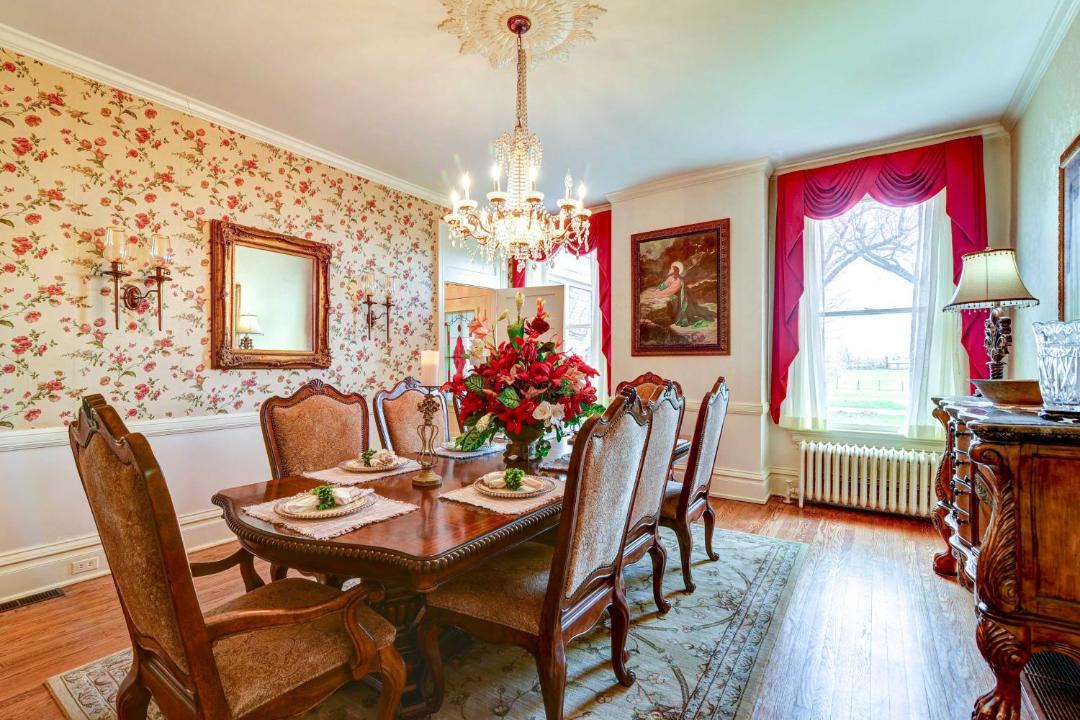 Photo of Livingroom in Oakland