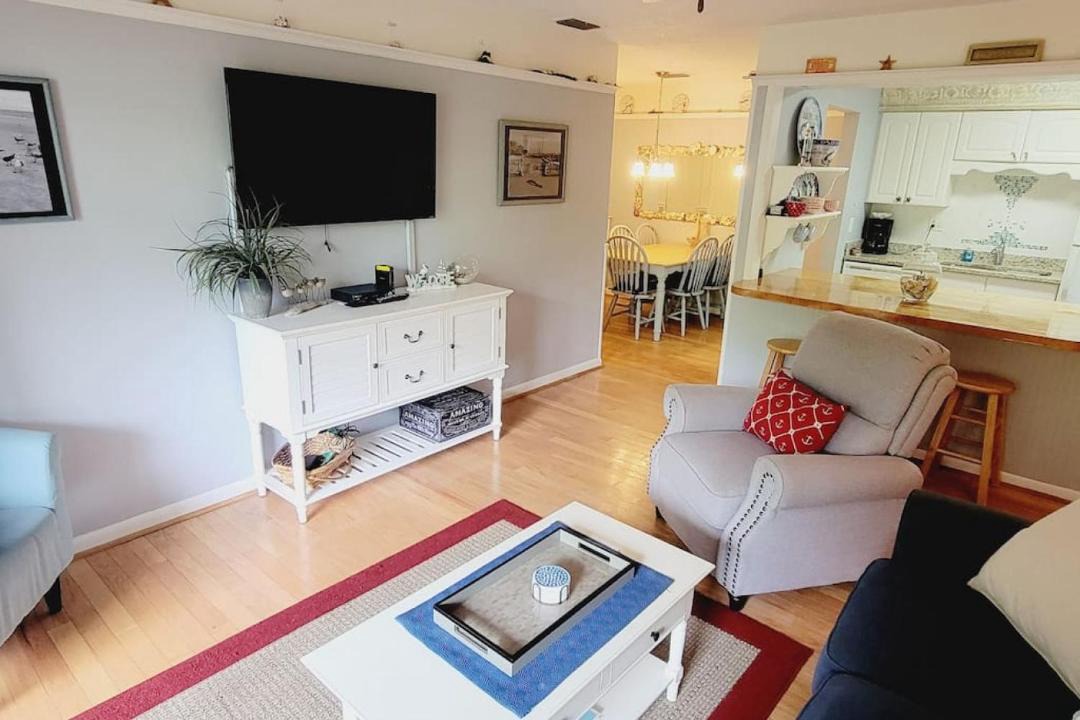 Photo of Livingroom in Demere Park