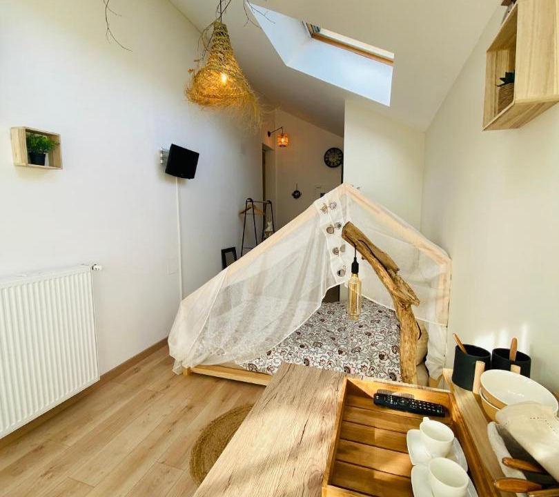 Photo of Others in Plancher-Bas