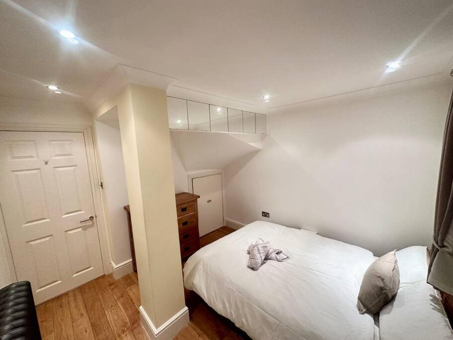 Photo of Others in Dartmouth Park