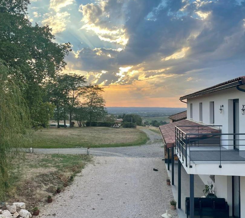 Photo of Others in Marquefave