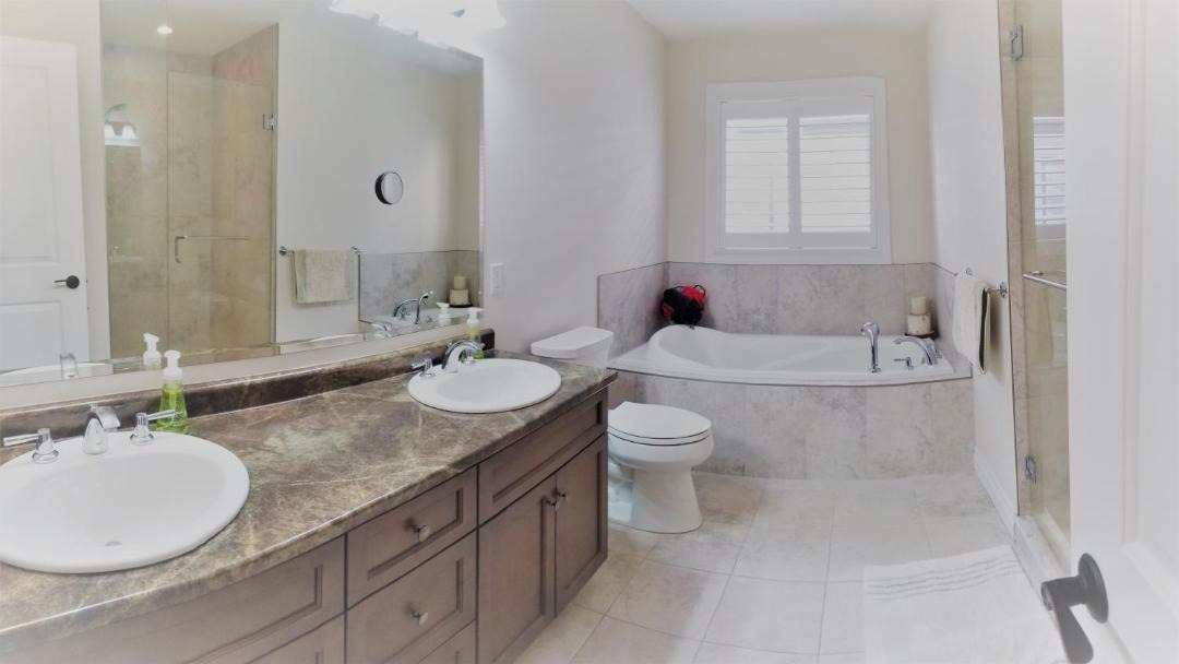 Photo of Bathroom in Rosemount