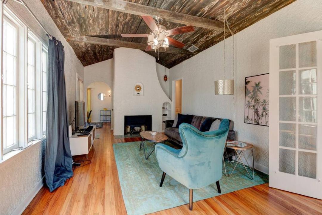 Photo of Livingroom in Kingston