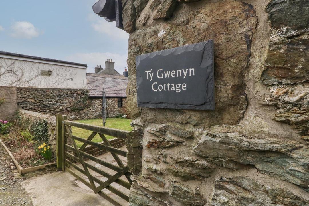 Photo of Others in Rhydwyn