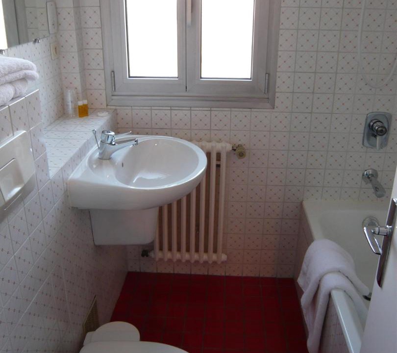 Photo of Bathroom in Le Blanc-Mesnil