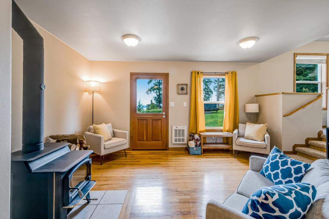 Photo of Livingroom in Camano Island
