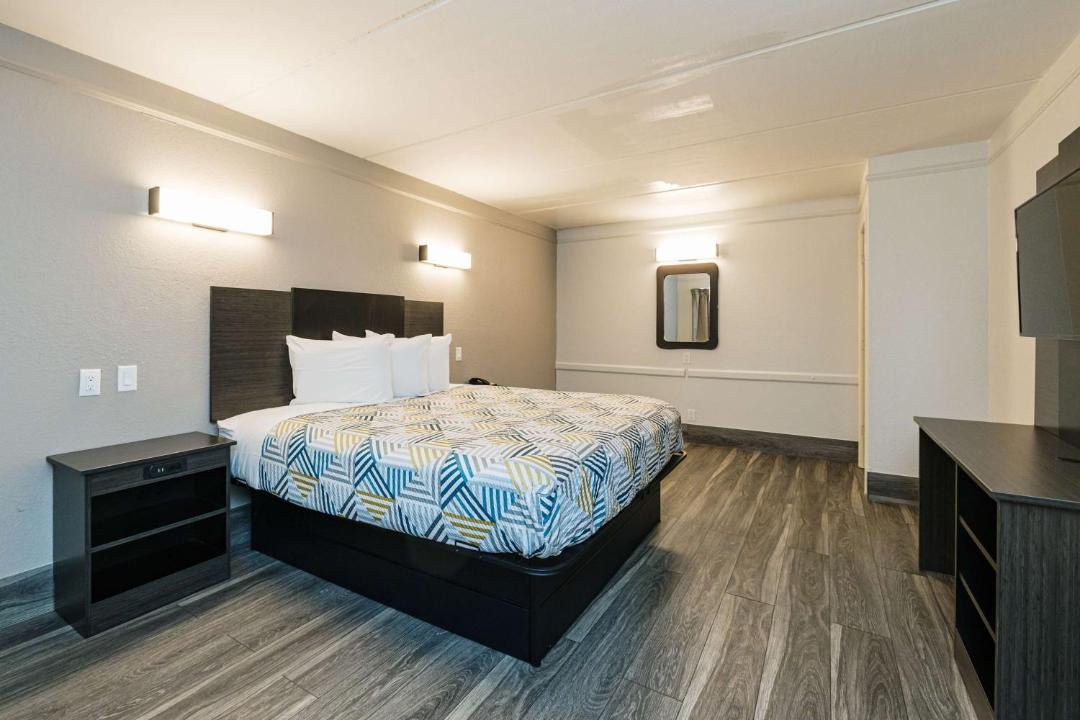 Photo of Bedroom in Baytown