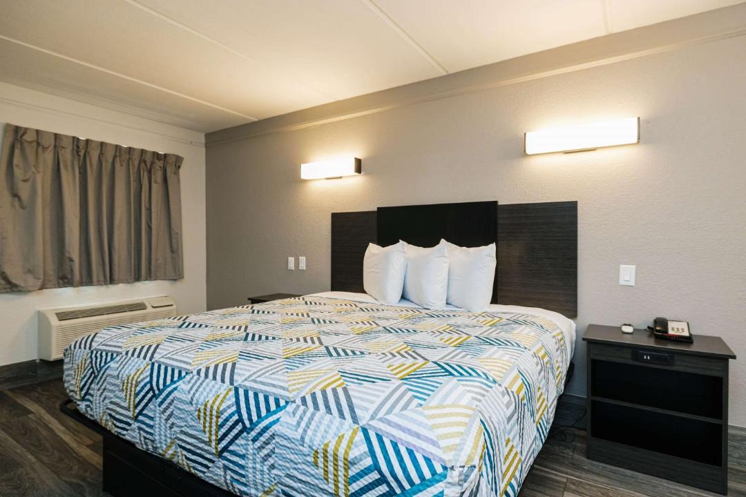 Photo of Bedroom in Baytown