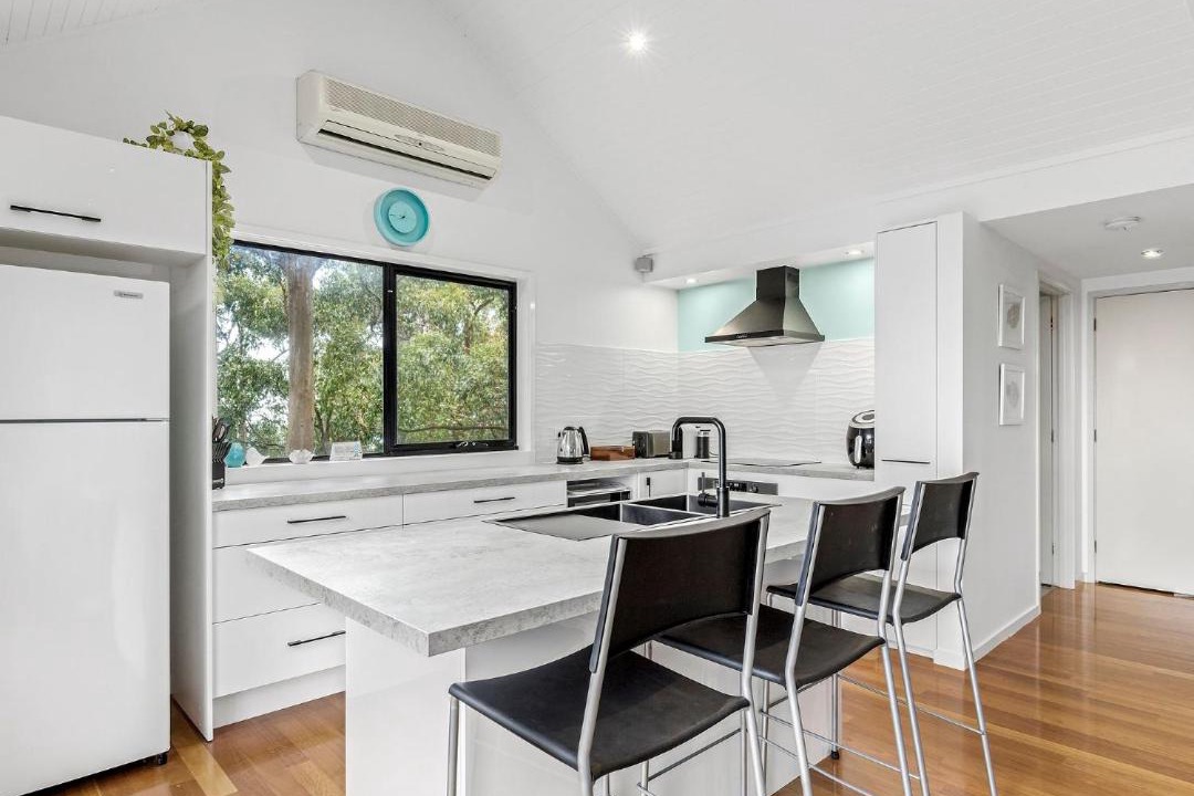 Photo of Kitchen in Kennett River