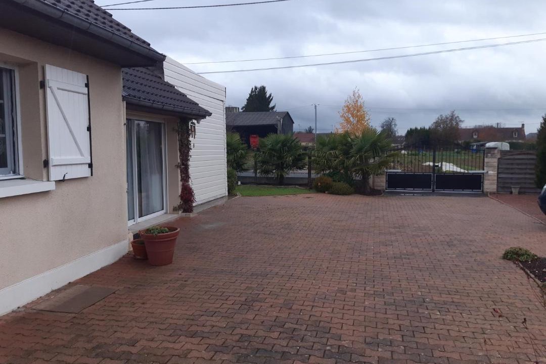 Photo of Others in Savigne-lʼEveque