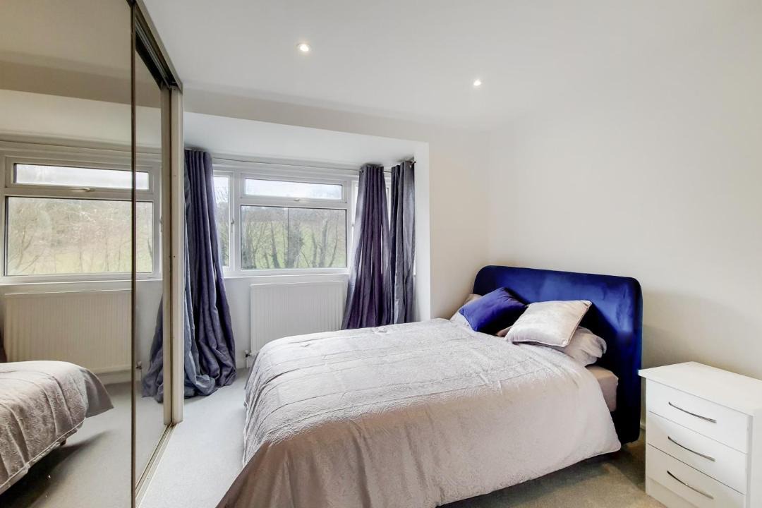 Photo of Bedroom in Sanderstead