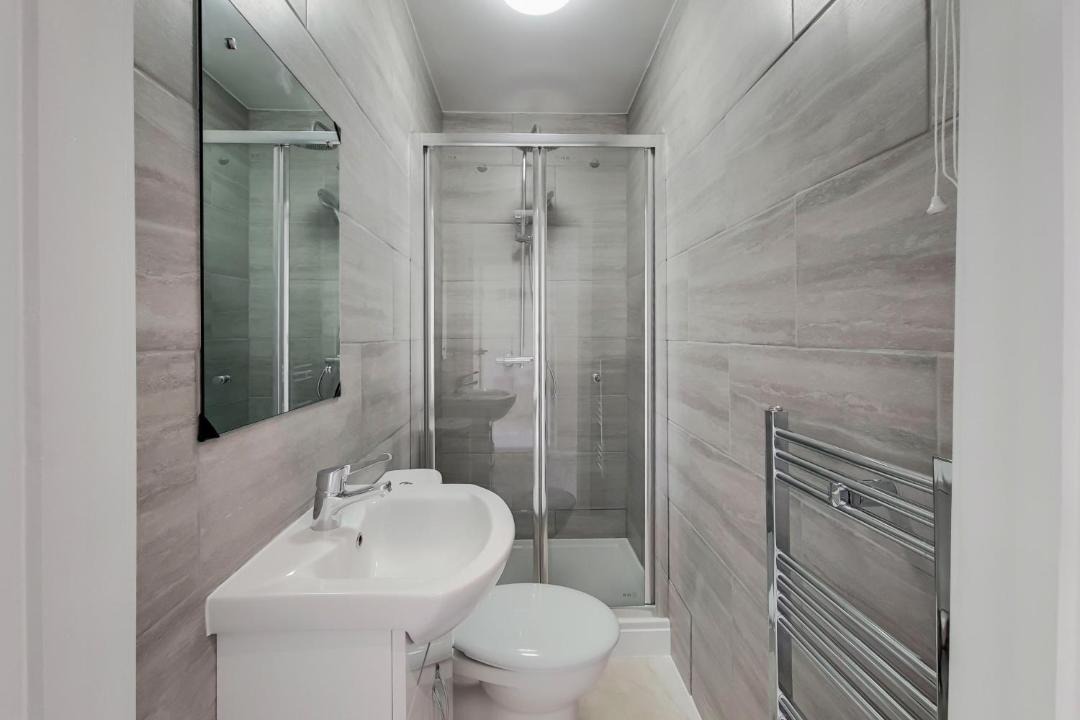 Photo of Bathroom in Sanderstead