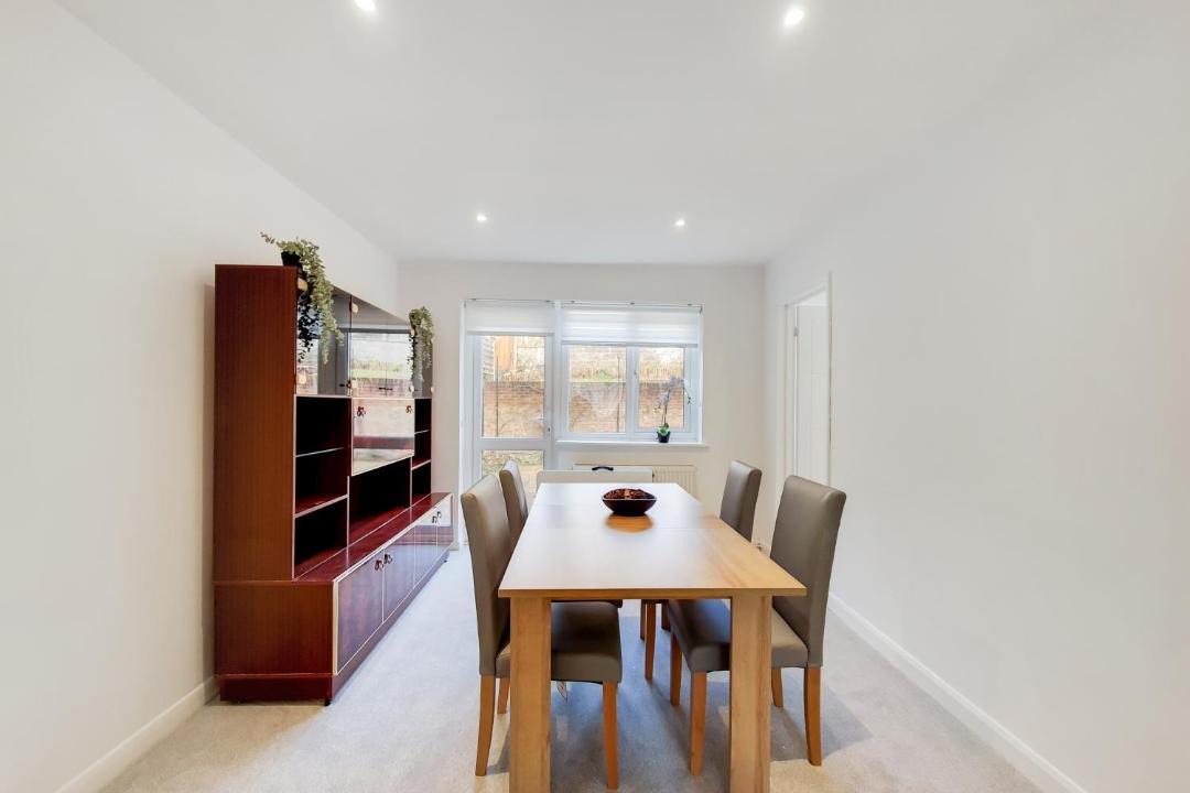 Photo of Livingroom in Sanderstead