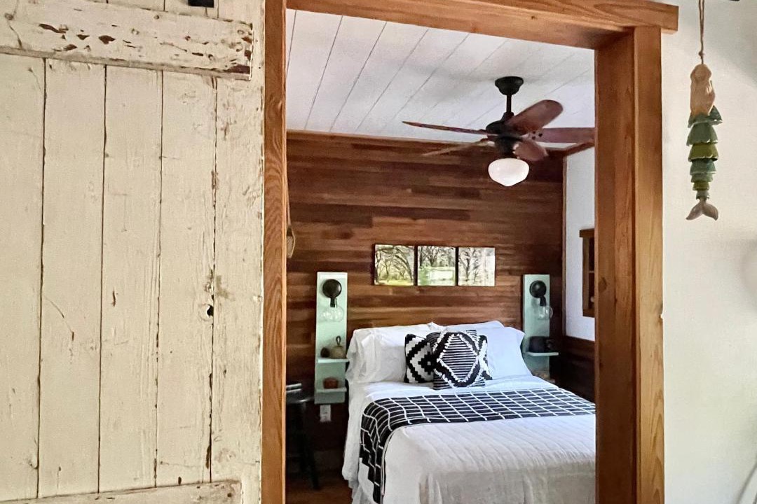 Photo of Bedroom in Brooksville