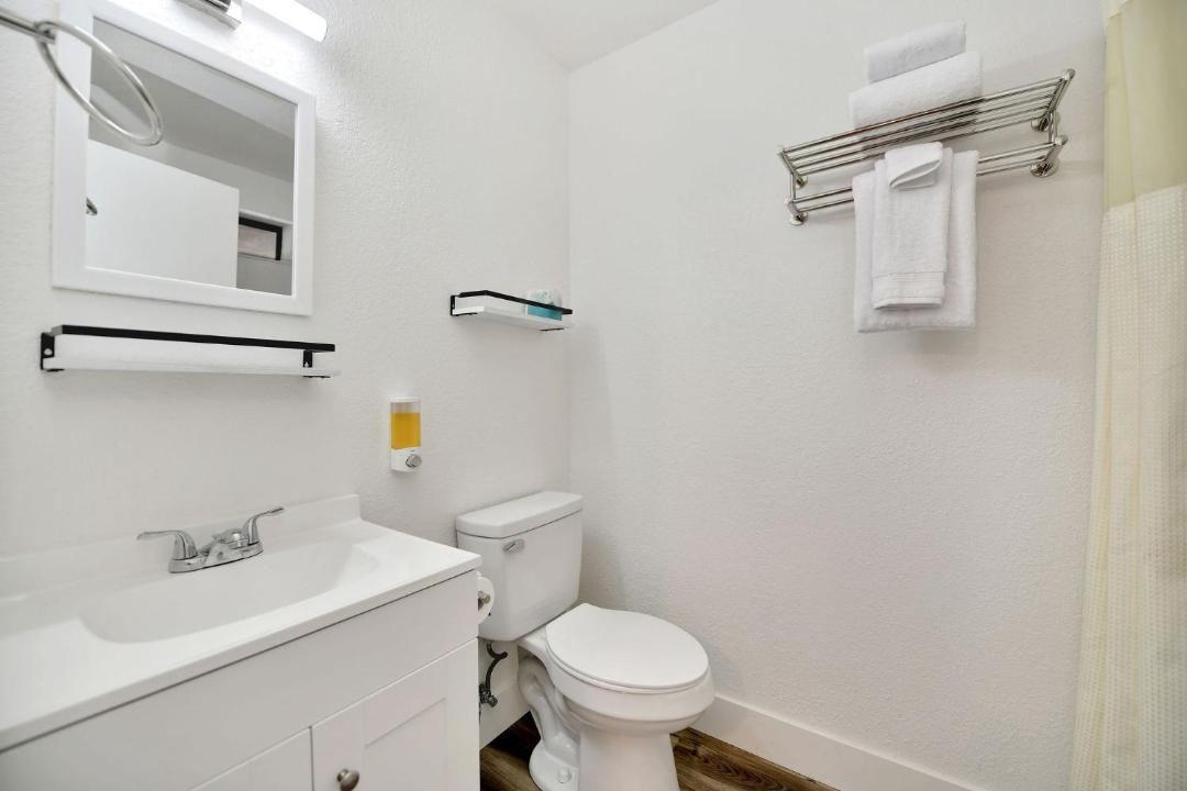 Photo of Bathroom in Glencoe