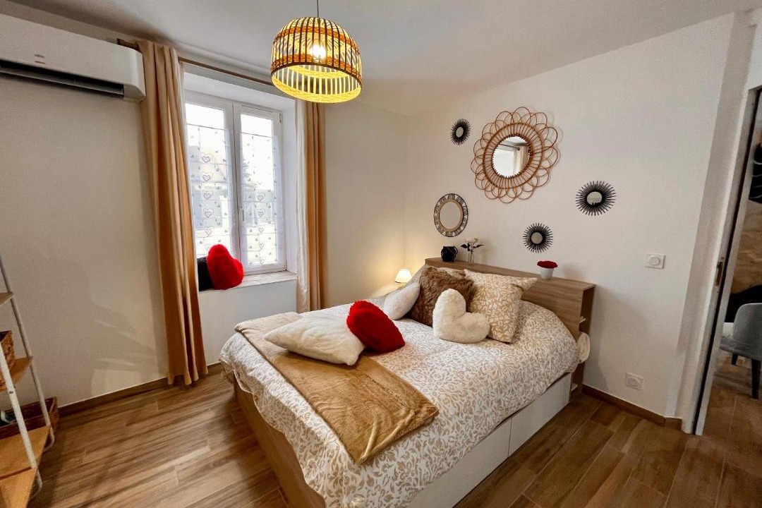 Photo of Bedroom in Saint-Valentin
