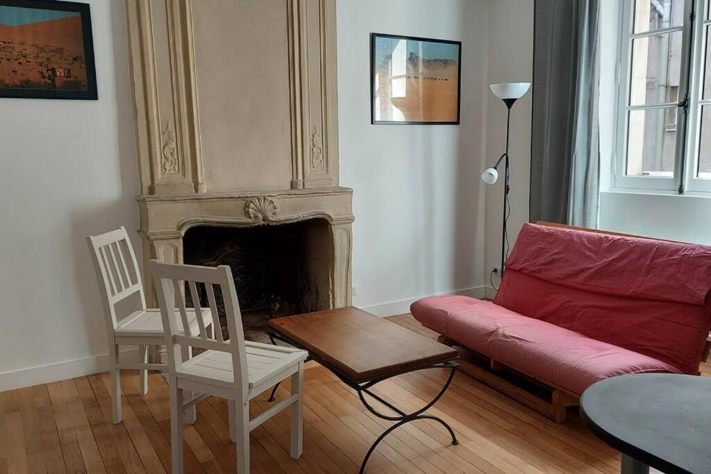 Photo of Livingroom in Richebourg - Saint-Clement