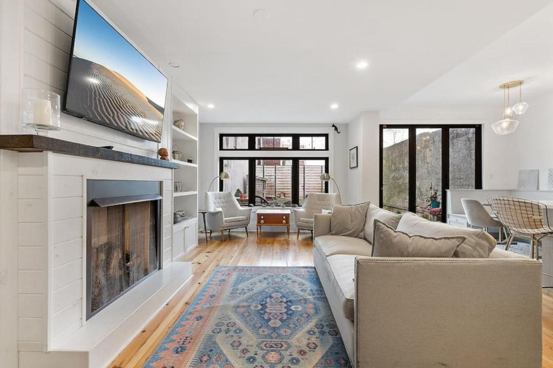 Photo of Others in Pennsport