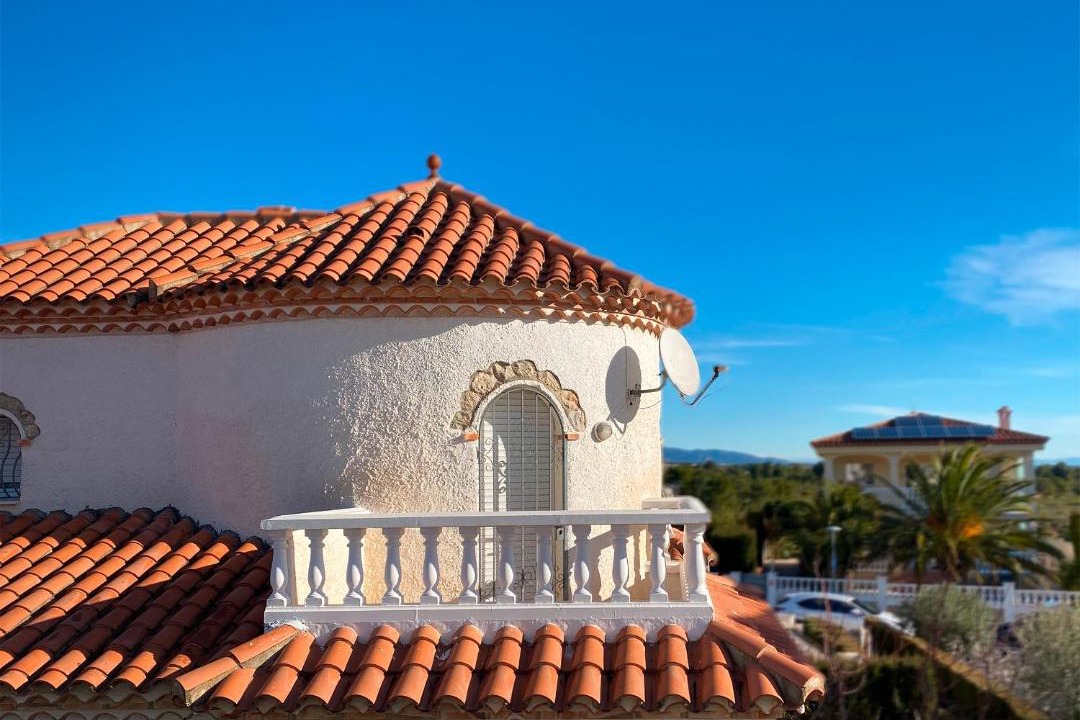 Photo of Buildings in Costa del Zefir