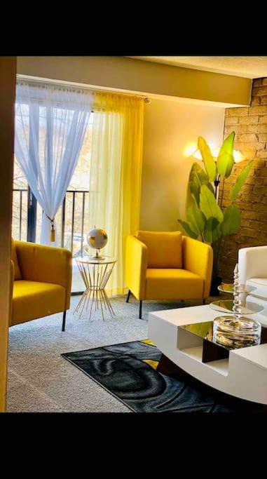Photo of Livingroom in Monroeville