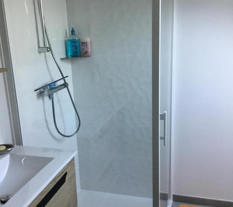 Photo of Others in Janze