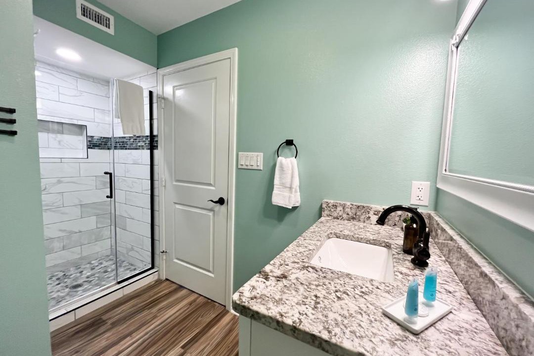 Photo of Others in Key Allegro