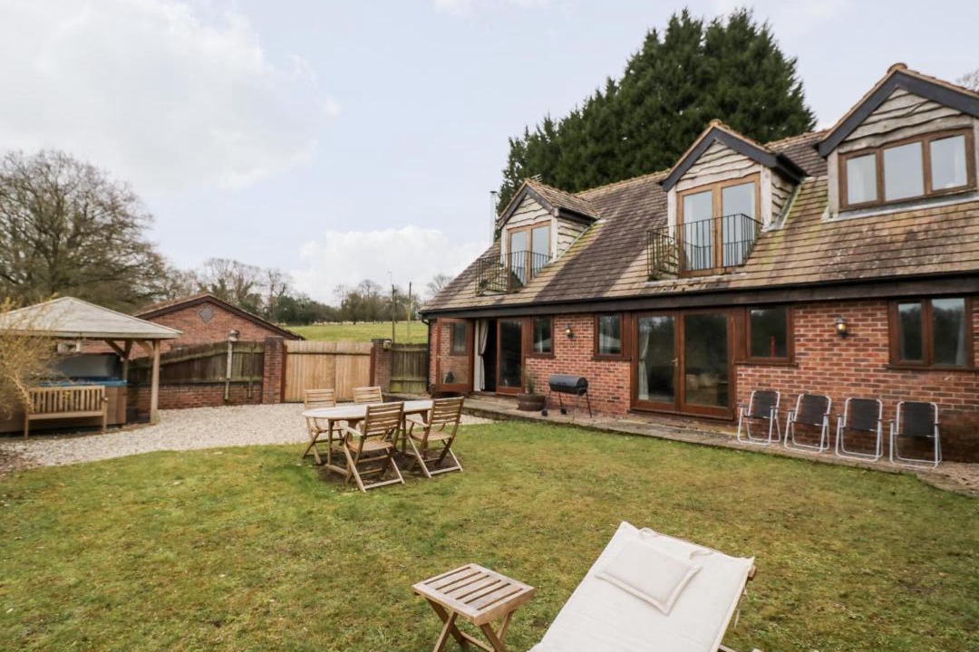 Photo of Buildings in Shatterford