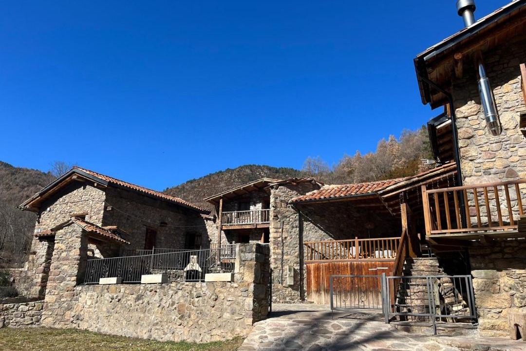 Photo of Buildings in Villec