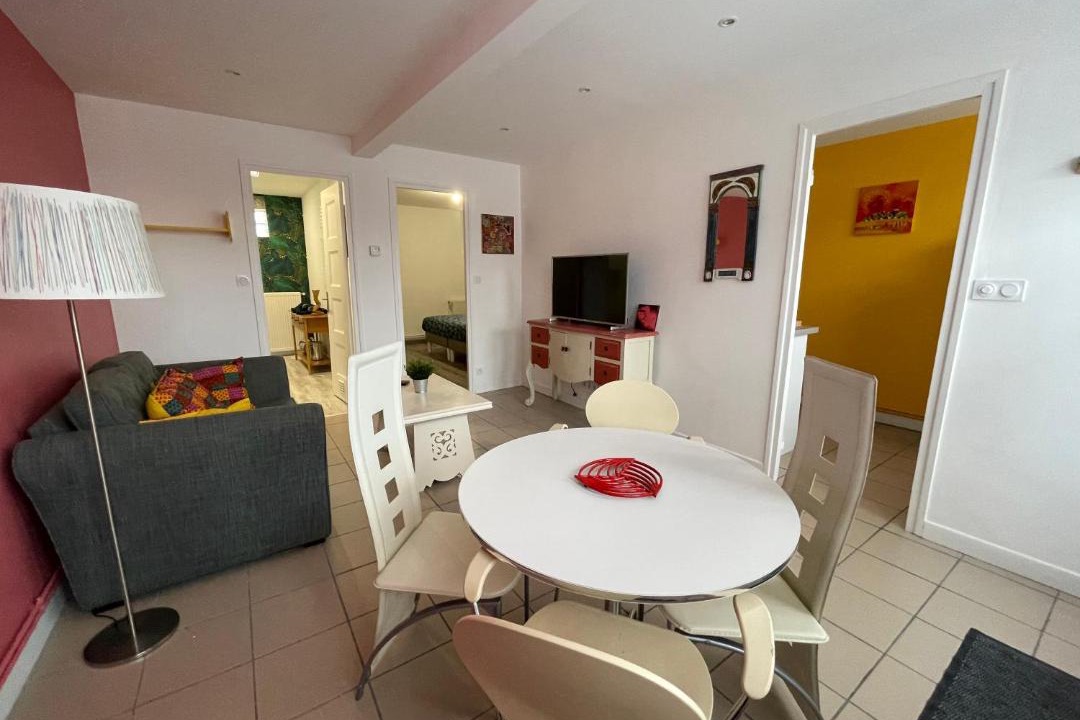 Photo of Others in Marquise