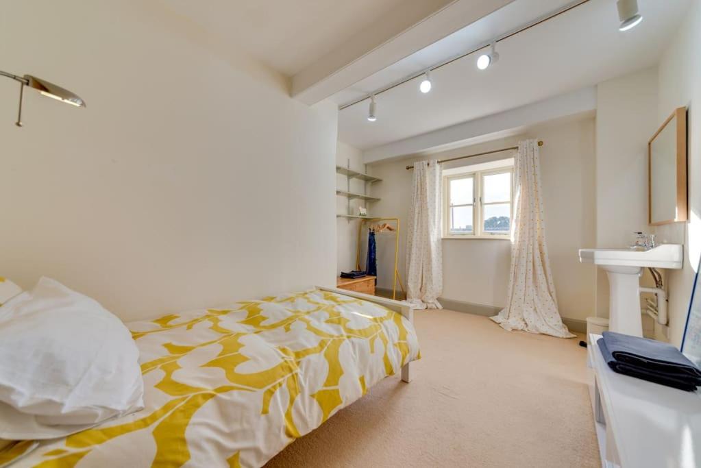 Photo of Bedroom in Oundle