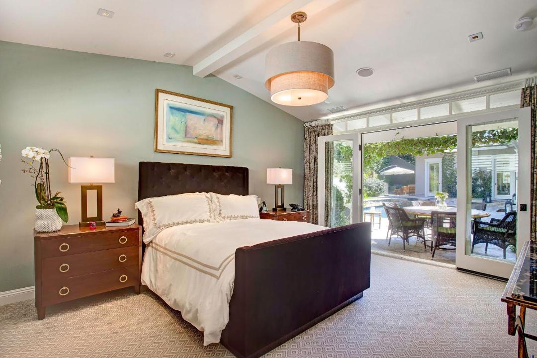 Photo of Bedroom in Beverly Glen