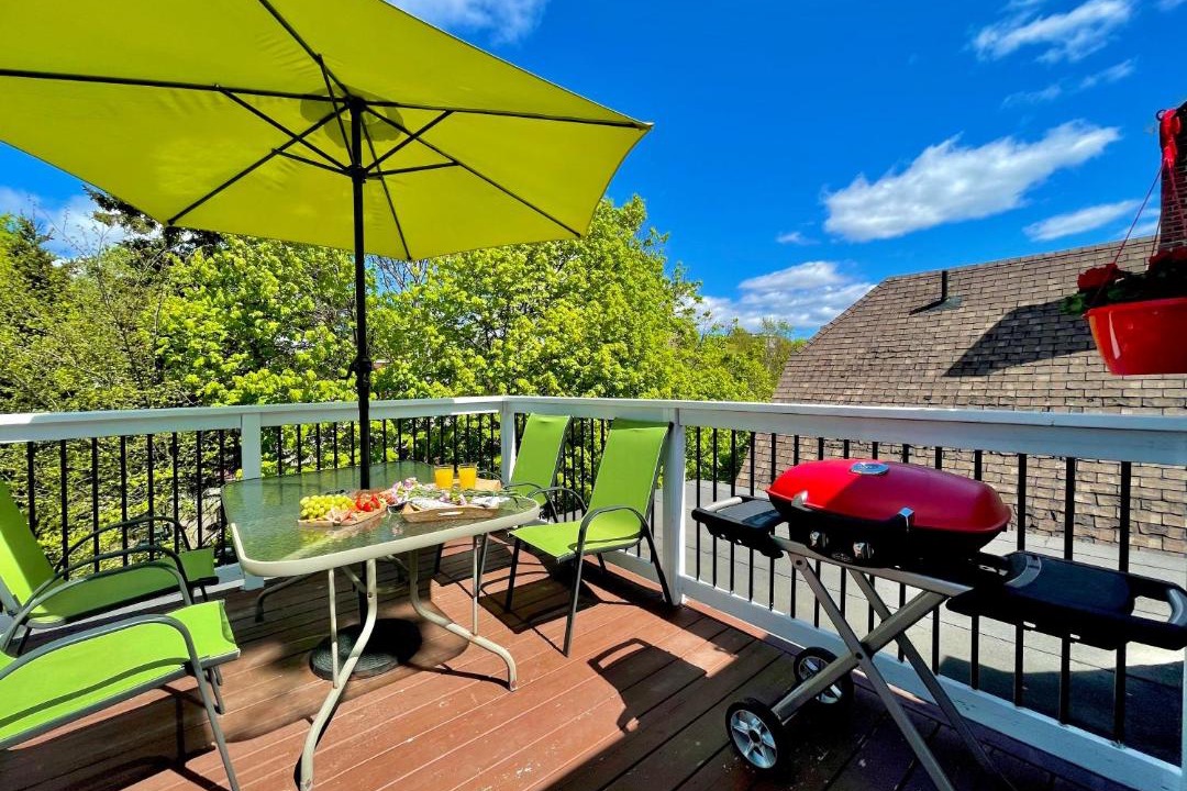 Photo of Patio Balcony in Queens Square