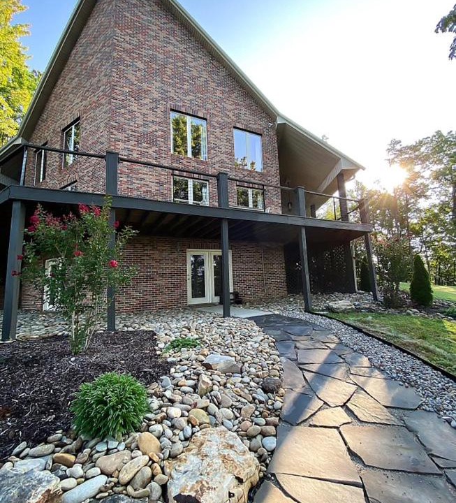 Photo of Others in Jamestown