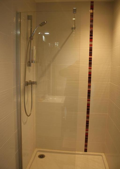 Photo of Bathroom in Rouille