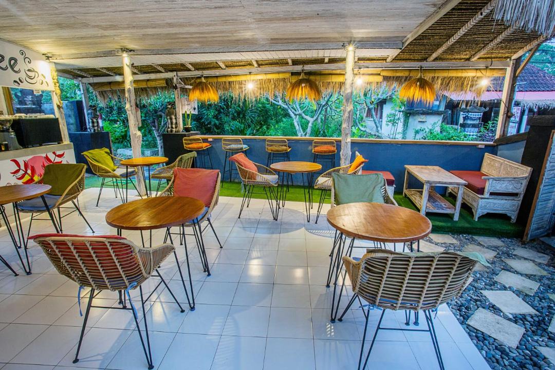 Photo of Others in Mushroom Bay